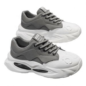 Chaussures de sport décontractées en maille PVC à lacets avec logo personnalisé, légères et respirantes pour hommes, chaussures de course épaisses pour hommes - Product Image 4