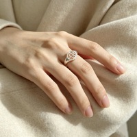 Bague ouverte ajourée en forme d'oiseau, réglable, au design simple et polyvalent, pour femme, idéale pour les fêtes et le quotidien, bijou cadeau