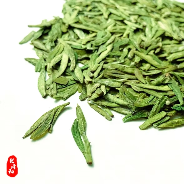 2024 High Quality Organic Longjing Mountain Tea from China Green Loose Slimming Tea Packaged in Box Bag Bottle for Weight Loss