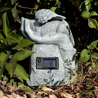 Personnalisé 3D Résine Chat Mémorial Statue Main Ange Aile Conception Solaire Lumières Personnalisé Souvenir Artistry Jardin Décoratif
