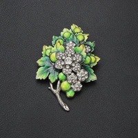 Broche Vintage en forme de grappe de raisin, émail, feuille, strass, cristal, fruit, pour femme, bijou fantaisie, cadeau