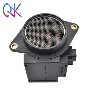 เซ็นเซอร์วัดการไหลของอากาศ MAF ขนาดเส้นผ่านศูนย์กลางภายใน 70 มม. 12V สำหรับรถยนต์โฟล์คสวาเกน เกียร์อัตโนมัติ - Product Image 1