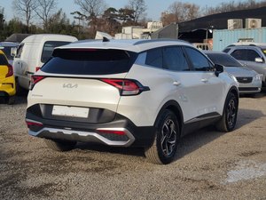 2022 BLANC Le Tout Nouveau Sportage Diesel Automatique Propre Extérieur Élégant Voiture d'Occasion Diesel Abordable avec Régulateur de Vitesse - Product Image 2