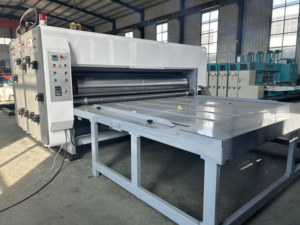 Machine semi-automatique d'impression flexographique, de rainurage et de découpe rotative <span class=keywords><strong>pour</strong></span> boîtes en carton ondulé avec alimentation en chaîne - Product Image 2