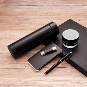 Altavoz Inalámbrico Estéreo Portátil con Bajos Metálicos y Sonido HD con Logotipo Personalizado para Uso en Automóviles y Agencias de Viajes, Set de Regalo - Product Image 4