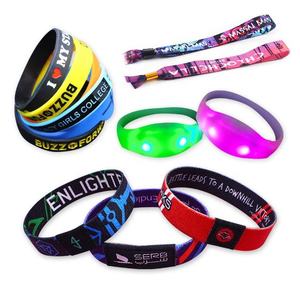 Bracelets en silicone personnalisés 2024, créez vos propres bracelets LED avec message ou logo, bracelet personnalisé de haute qualité - Product Image 1