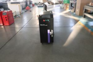 Nettoyeur laser à impulsions de 500 W de puissance maximale, machine de nettoyage laser rapide pour l'élimination de la rouille, des graffitis sur les façades, des traces de fumée et de suie - Product Image 3