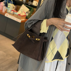Bolso Ando de Cuero Genuino con Acabado de Gamuza, Bolso de Mano Tipo Cubo para Mujer, Estilo Vintage, con Asa Superior y Correa Cruzada para el Hombro - Product Image 1