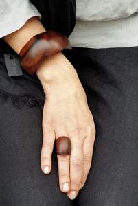 Conjunto de Anillo y Brazalete de Madera Hechos a Mano, Joyería de Madera Natural, Accesorio de Moda, Disponible al Mejor Precio del Mercado - Product Image 5