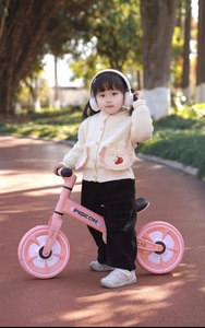 Nouveau modèle chinois : Vélo d'équilibre pour enfants / Vélo d'équilibre pour bébé / Vélo à pousser pour enfants pas cher / Vélo d'apprentissage pour tout-petits 10 pouces - Product Image 6