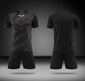 طقم زي كرة قدم مخصص رخيص 100% بوليستر للتدريب، زي رياضي برقبة دائرية مع طباعة بالليزر للاسم والشعار للجنسين - Product Image 1