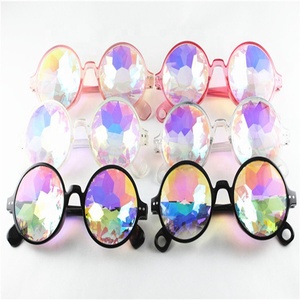 Lunettes <span class=keywords><strong>de</strong></span> <span class=keywords><strong>soleil</strong></span> unisexe à rivets arc-en-ciel, <span class=keywords><strong>pas</strong></span> <span class=keywords><strong>cher</strong></span>, personnalisé, mosaïque différente colorée, kaléidoscope, lunettes <span class=keywords><strong>de</strong></span> fête - Product Image 1