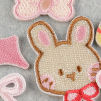 Borduurkledingaccessoires, borduurstickers, originele cartoon konijnen strik patches, zelfklevende patches, accessoires