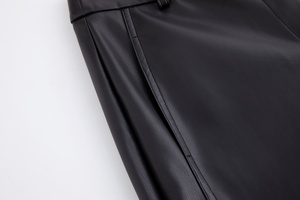 <span class=keywords><strong>Pantaloni</strong></span> da Donna <span class=keywords><strong>in</strong></span> <span class=keywords><strong>Pelle</strong></span> Sintetica di Alta Qualità, <span class=keywords><strong>Pantaloni</strong></span> <span class=keywords><strong>in</strong></span> Ecopelle per Ragazze con Vita Elastica Aderente, Vendita Diretta dalla Fabbrica - Product Image 3