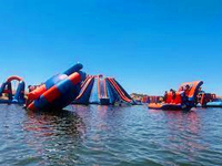 Parc d'amusement flottant extérieur d'eau de structure de jeu d'Aqua pour l'équipement commercial de loisirs de station de plage de lac