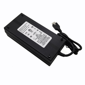 FCC, FCC,<span class=keywords><strong>CE</strong></span>,<span class=keywords><strong>RoHs</strong></span> onaylı 100-240V 50/60Hz Ac Dc güç adaptörü 180W 12 v 15a 12 Volt 15 Amp güç kaynağı - Product Image 4