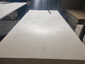 แผ่นไม้อัดกันลื่นขนาด4x8สำหรับพื้นก่อสร้าง - Product Image 4