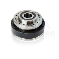 Pièce de rechange pour robot industriel Servomoteur 3HAC028357-024 Câble USB Assy Moteur de poignet Incl Pinion Rot Moteur AC avec pignon en stock