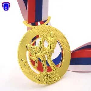 Russia karate judo taekwondo medaglia 3D in metallo goffrato sport oro con nastro bandiera tricolore