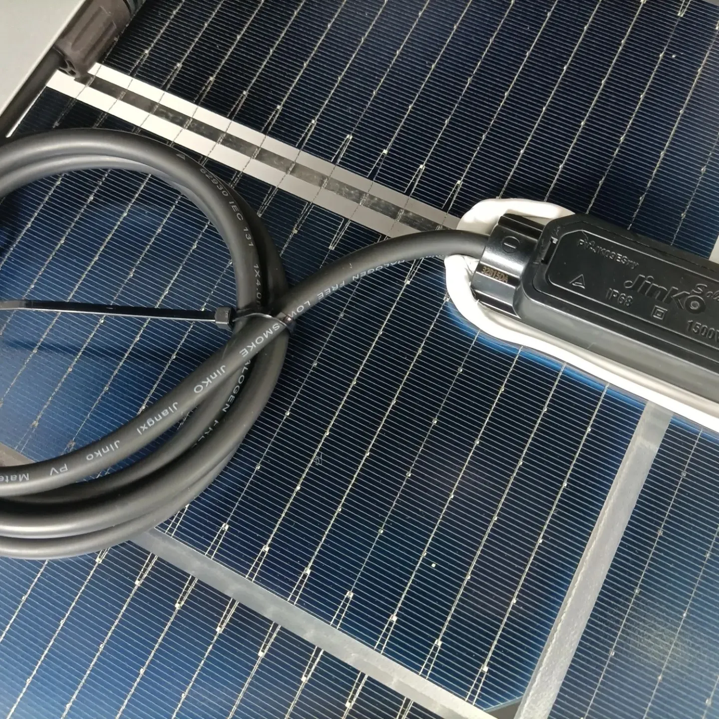 Tăng trina jinko Tấm Pin Mặt Trời 580 Watt bơm năng lượng mặt trời biến tần Mono bifacial bảng điều khiển năng lượng mặt trời 550W 570W 580 W Xe đạp điện