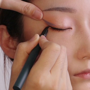 Lâu Dài Không Thấm Nước Smudgeproof Và Không Bỏ Qua Khoáng Chất Lỏng Bút Kẻ Mắt Cong Cảm Thấy <span class=keywords><strong>Tip</strong></span> Đen Trang Điểm Cho Trang Điểm Mắt - Product Image 4