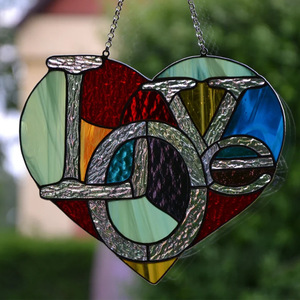 Décoration suspendue en verre teinté Art Déco, attrape-lumière incrusté pour fenêtre extérieure et jardin, décoration de Noël en forme de cœur, cadeau transfrontalier - Product Image 3