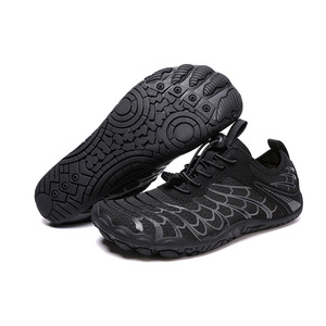 Chaussures d'eau unisexe à empeigne en maille et semelle extérieure en caoutchouc antidérapante, à bout fermé, pour l'été, la plage, la randonnée, la natation et le fitness - Product Image 1