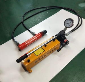 Pompa Idraulica Manuale a Doppia Azione 10000 PSI 2500cc per Uso Edile, Presse e Martinetti Idraulici 380V - Product Image 4