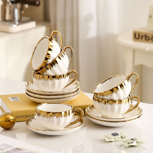 Juego de Tazas de Café Europeas de Lujo, Chapadas en Oro, 250 ml, Juego de 6 Tazas y Platos de Cerámica para Té de la Tarde - Product Image 4