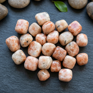 หินแจสเปอร์สีชมพูธรรมชาติทรงไม่สม่ำเสมอขัดเงาสำหรับทำเครื่องประดับ - Product Image 3