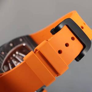Reloj de pulsera de lujo para hombre, estilo urbano, con esfera deportiva naranja, mecanismo hueco de fibra de carbono y cristal de zafiro, resistente al agua. - Product Image 6