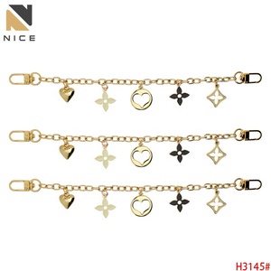 Thời Trang Thiết Kế Ví Túi Xách Charms Trang Trí Chuỗi Thay Thế Hollow Dây Đeo Trái Tim Dây Đeo Phụ Kiện Sang Trọng <span class=keywords><strong>Clover</strong></span> Chuỗi - Product Image 6