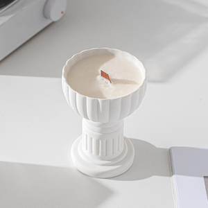 Aikun Céramique Blanche Private Label Ciment Plâtre Pieds Hauts Bougies Décoration Maison Bougie Parfumée Mariage Aromathérapie - Product Image 4
