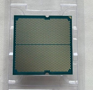 CPU Usado HORNG SHING 7800X de 16 Núcleos a 4.0GHz, 3D, para Escritorio, Socket AM5, 30MB de Caché L3 - Product Image 3