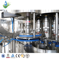 Machine automatique de remplissage et de bouchage d'eau minérale 3 en 1, ligne de production monobloc pour le lavage, le rinçage et l'étiquetage des bouteilles en PET