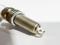 LESHI 0242140550 9693 Bougie Moteur Bougie Iridium Spark Plug pour Nissan Teana Murano Infiniti Q50