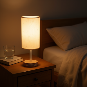 Lampe de table minimaliste avec lumière LED à intensité variable, abat-jour en tissu crème, base E26 pour chambre à coucher, charge USB, prise secteur 3 ports - Product Image 2