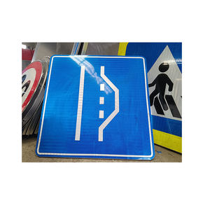 Panneau de signalisation en aluminium bleu carré haute visibilité 800mm panneau de sécurité routière réfléchissant panneau de signalisation solaire en acier - Product Image 3