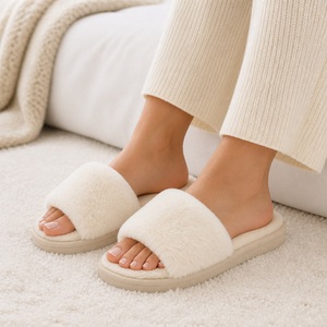 <span class=keywords><strong>Ciabatte</strong></span> da <span class=keywords><strong>donna</strong></span> in finta pelliccia, morbide e soffici, con punta aperta, per interni ed esterni. - Product Image 4