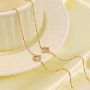 Collar de Cadena de Serpiente de Acero Inoxidable Chapado en Oro de 18K con Colgante Rectangular de Circonita Cúbica, Estilo Geométrico Moderno para Mujer - Product Image 5