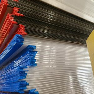 แผ่นโพลีคาร์บอเนตแผ่นโพลีคาร์บอเนตสามชั้นแบบกลวงแผ่นโพลีคาร์บอเนตหลายผนังล็อคตัว U HO - Product Image 6