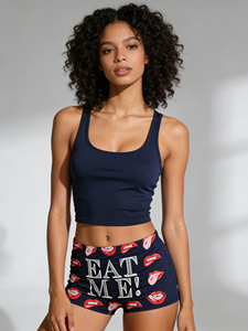 Shorts taille haute bleu marine à imprimé lèvres pour femme – Respirants, décontractés, confortables, avec taille élastique, parfaits pour se détendre et dormir - Product Image 1