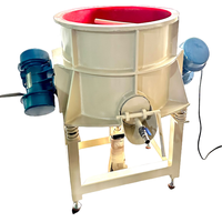 Machine de finition vibratoire 160L à double moteur, bol de polissage et d'ébavurage avec revêtement en PU pour le traitement des moyeux de roue