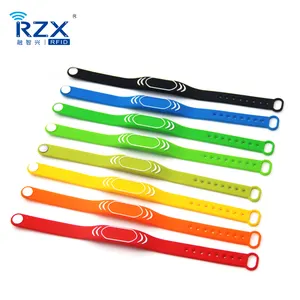 Bracelets en silicone étanche Logo personnalisé 13.56 Mhz Smart RFID NFC Tag Bracelet Bracelet