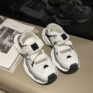 2026 New Trend Outdoor Comfortable Summer-Autumn Breathable Waterproof Rubber Upper Slip-On Closure Lightweight Women's <b>Sandals</b> - Product Image 3