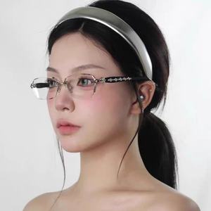 Gafas sin Montura con Diseño de Espada, Estilo Punk Hip Hop, Lentes de Sol Modernas para Streetwear, Accesorios Góticos para Motociclistas - Product Image 3