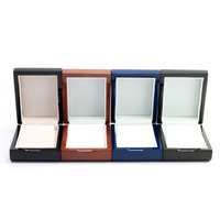 Boîte à bijoux laquée brillante multicolore avec couvercle rabattable, doublure en velours, boîte cadeau pour collier et bague, emballage de bijoux avec logo personnalisé