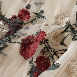 Nouvelle jupe longue rétro taille haute amincissante brodée florale en maille tendance anti-plis printemps - Product Image 3