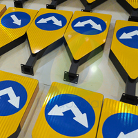 Panneau de signalisation routière extérieur EGP entièrement réfléchissant, personnalisé, en fer, aluminium, plastique, avec revêtement par pulvérisation, signalisation de circulation solaire stroboscopique
