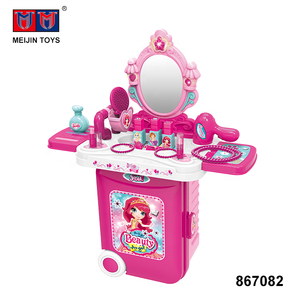 Set di Bellezza 3 in 1 per Bambine, Design a Valigetta, Giocattolo per Trucco e Vestizione - Product Image 3